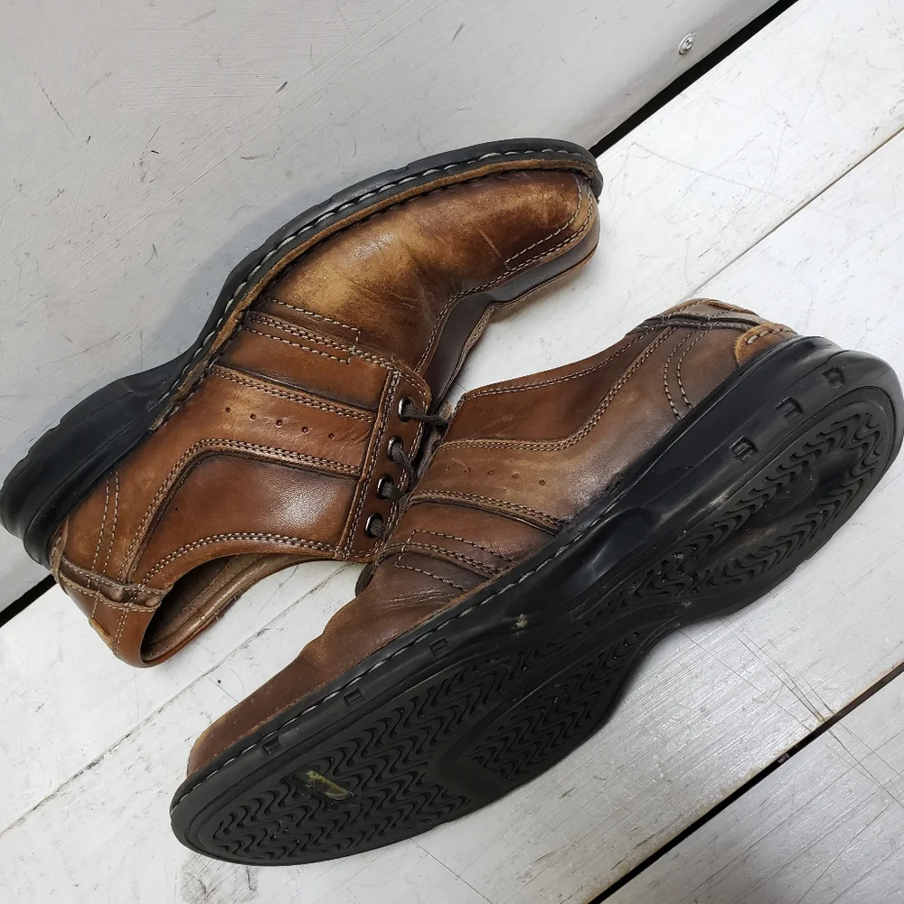 Clarks leather oxford two tone brown shoes ~ mens size 10